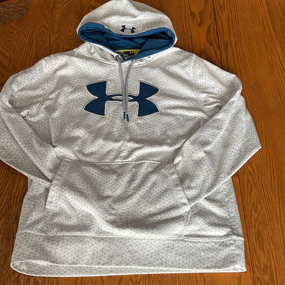 Under armor storm hoodie-Large